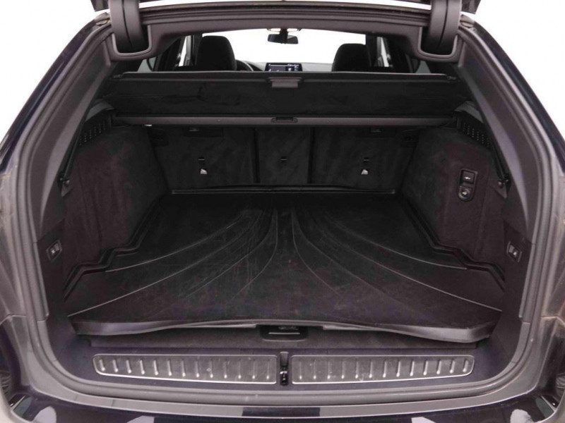 Photo 6 de l'offre de Bmw 5 520i 184 Touring Steptronic M-Pack à 43298€ chez Carlyss automobiles Vitré