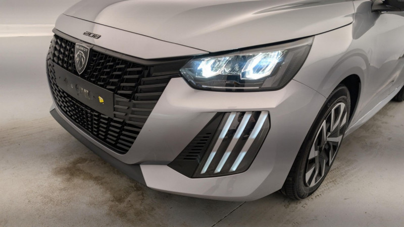 Photo 20 de l'offre de PEUGEOT 208 PureTech 75 S&S BVM5 Active à 13620€ chez Carlyss automobiles Vitré