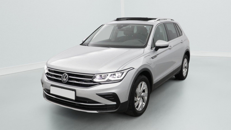 Photo 3 de l'offre de VOLKSWAGEN Tiguan Tiguan 1.4 eHybrid 245ch DSG6 Elegance Exclusive à 34598€ chez Carlyss automobiles Vitré
