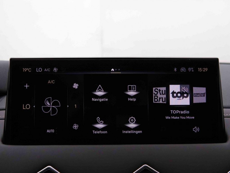 Photo 12 de l'offre de DS DS3 Crossback 1.2 T 130 EAT8 Antoine De Saint Exupery à 25518€ chez Carlyss automobiles Vitré