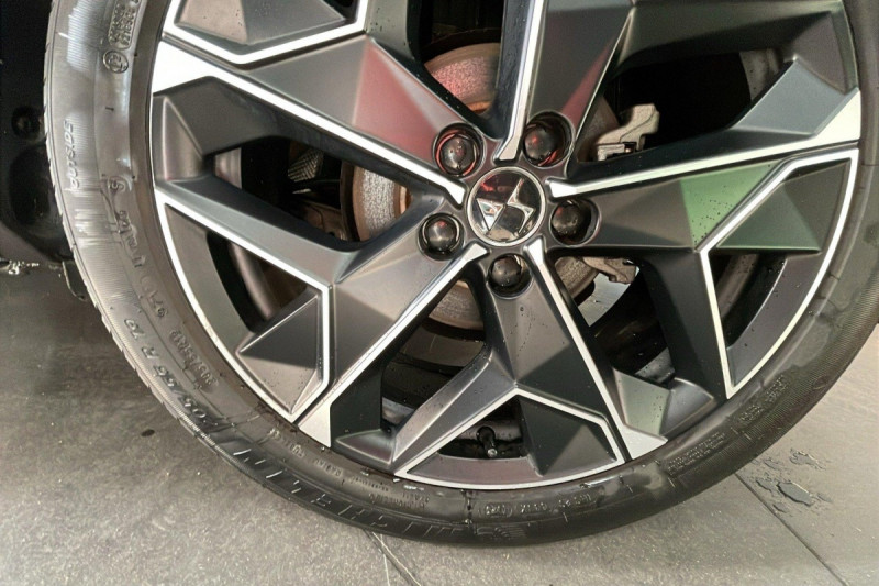 Photo 16 de l'offre de DS DS4 PureTech 130 EAT8 Cross Rivoli à 27527€ chez Carlyss automobiles Vitré