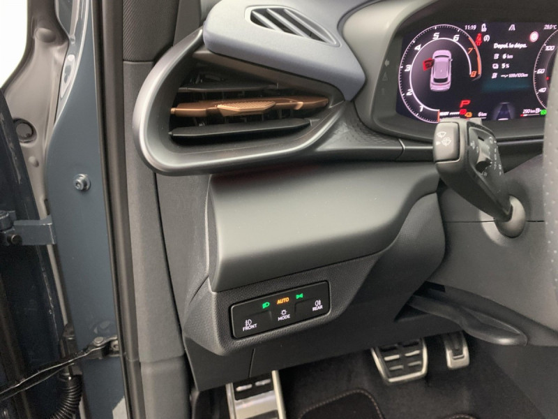 Photo 22 de l'offre de Cupra Terramar 1.5 eHybrid 204 ch DSG6 V à 41998€ chez Carlyss automobiles Vitré