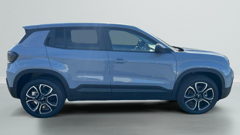 Photo 8 de l'offre de Jeep Avenger 1.2 Turbo T3 110 ch e-Hybrid BVR6 Summit à 28498€ chez Carlyss automobiles Vitré