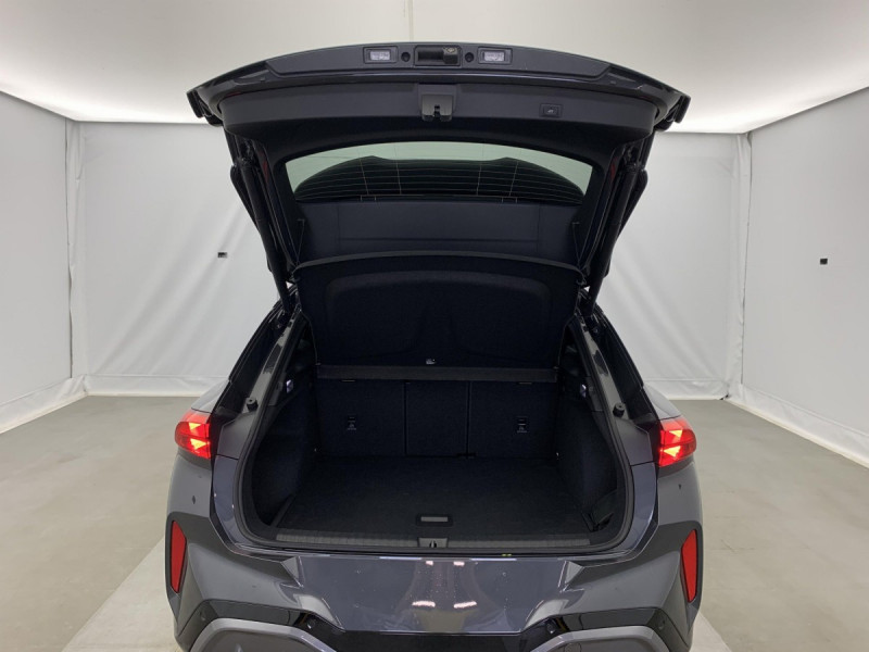 Photo 11 de l'offre de Cupra Terramar 1.5 eTSI Hybrid 150 ch DSG7 V à 36998€ chez Carlyss automobiles Vitré