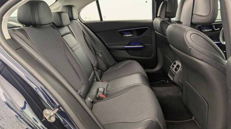 Photo 10 de l'offre de MERCEDES-BENZ CLASSE C 300 e 9G-Tronic Business Line à 36024€ chez Carlyss automobiles Vitré