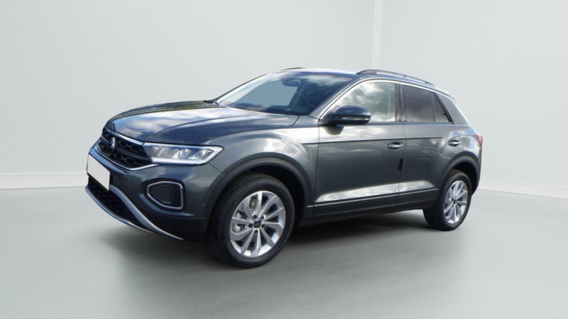 Photo 2 de l'offre de VOLKSWAGEN T-roc T-Roc 2.0 TDI 150 Start/Stop DSG7 VW Edition à 34398€ chez Carlyss automobiles Vitré