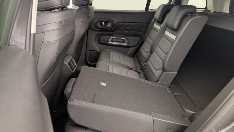 Photo 12 de l'offre de CITROEN C5 Aircross BlueHDi 130 EAT8 Max à 26998€ chez Carlyss automobiles Vitré