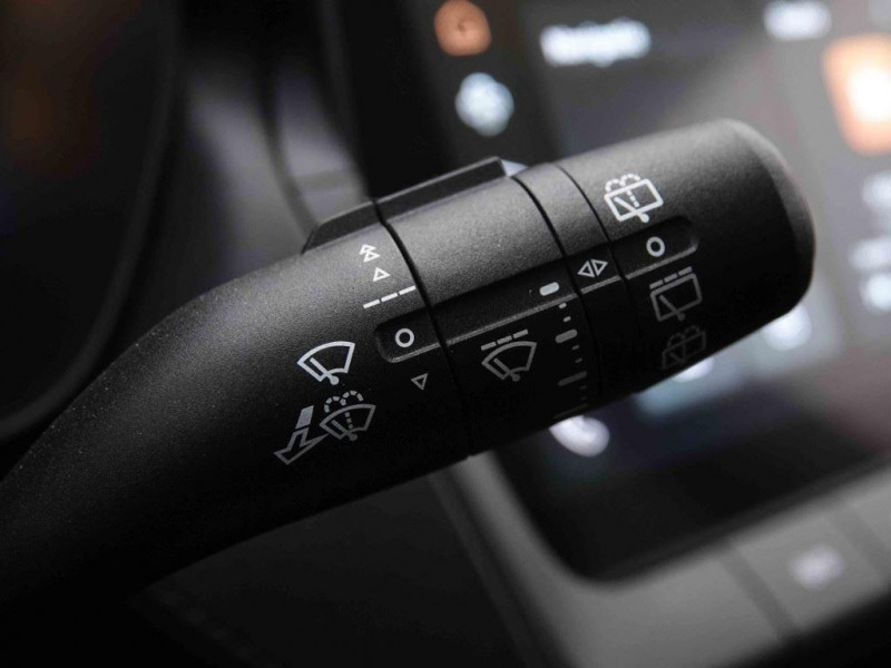 Photo 15 de l'offre de MG Motor ZS 1.5i 115 Comfort à 23502€ chez Carlyss automobiles Vitré