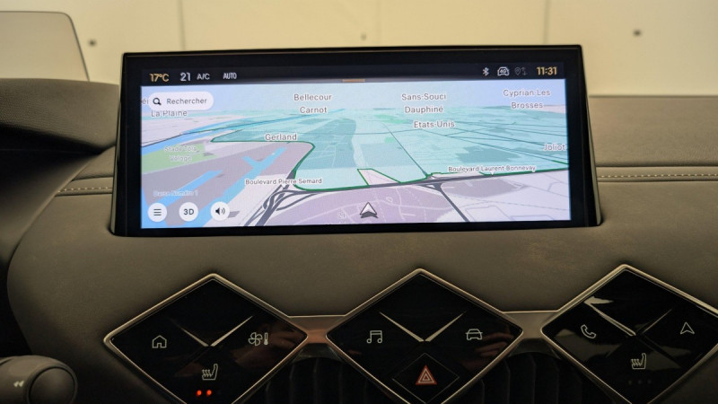 Photo 17 de l'offre de DS DS3 PureTech 130 EAT8 Opera à 23168€ chez Carlyss automobiles Vitré