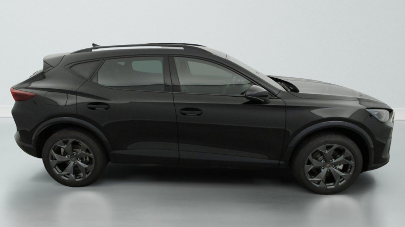 Photo 8 de l'offre de Cupra FORMENTOR NOUVEAU 1.5 ETSI HYBRID 150 CH DSG7 V à 32998€ chez Carlyss automobiles Vitré