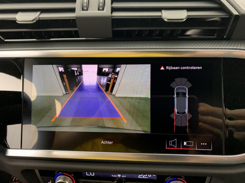 Photo 18 de l'offre de AUDI Q3 Sportback 35 TDI 150 ch S tronic 7 S line à 50098€ chez Carlyss automobiles Vitré