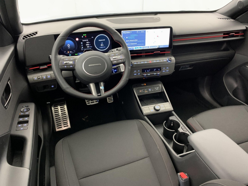 Photo 14 de l'offre de HYUNDAI KONA HYBRID 129 CREATIVE N Line à 28518€ chez Carlyss automobiles Vitré