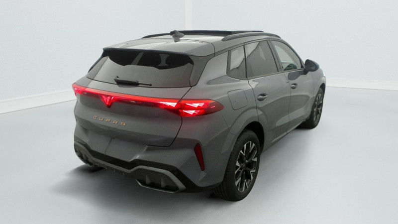 Photo 7 de l'offre de Cupra Terramar 1.5 eTSI Hybrid 150 ch DSG7 V à 36998€ chez Carlyss automobiles Vitré