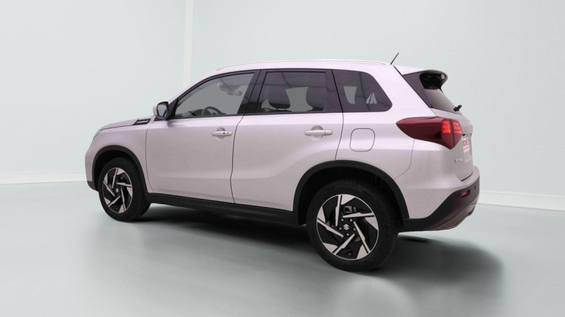 Photo 2 de l'offre de SUZUKI Vitara 1.4i MHEV GLX à 25954€ chez Carlyss automobiles Vitré