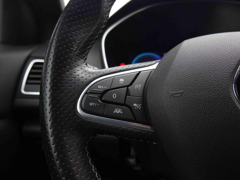 Photo 20 de l'offre de RENAULT Mégane 1.6 E-Tech 160 PHEV DCT RS-Line à 28565€ chez Carlyss automobiles Vitré