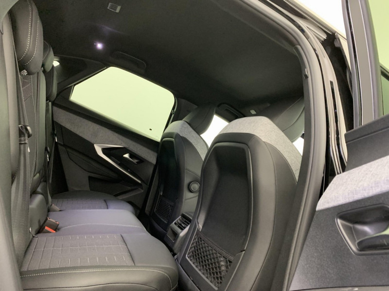 Photo 10 de l'offre de PEUGEOT 3008 Hybrid 145 e-DCS6 GT à 32958€ chez Carlyss automobiles Vitré
