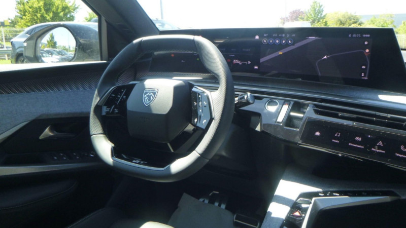 Photo 7 de l'offre de PEUGEOT 3008 Hybrid 145 e-DCS6 GT à 38398€ chez Carlyss automobiles Vitré