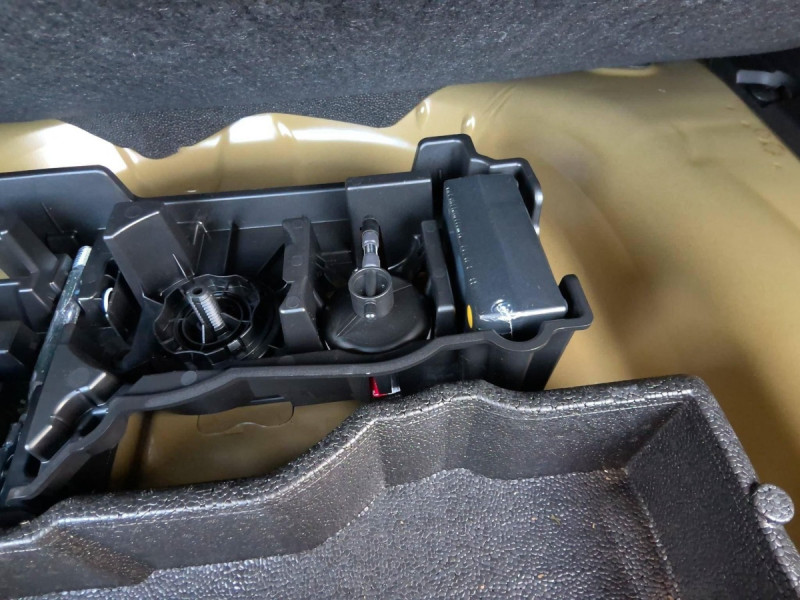 Photo 7 de l'offre de PEUGEOT 2008 100 S&S BVM6 Allure à 21098€ chez Carlyss automobiles Vitré