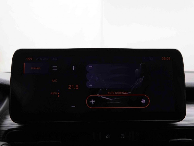 Photo 13 de l'offre de Jeep Avenger 1.2 Turbo T3 100 ch Altitude à 23698€ chez Carlyss automobiles Vitré