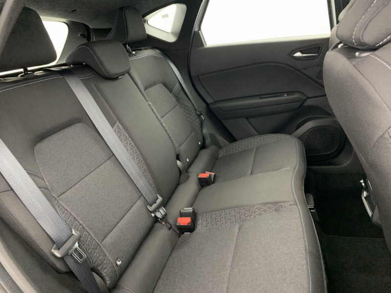 Photo 10 de l'offre de RENAULT CAPTUR TCe 90 ch Evolution à 19998€ chez Carlyss automobiles Vitré