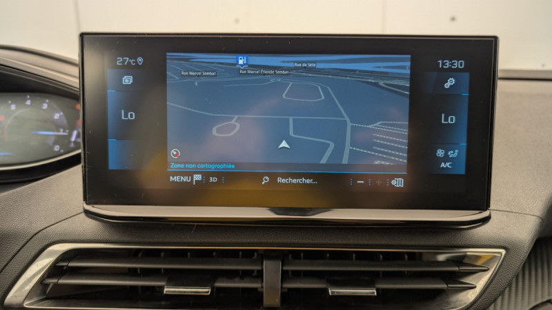 Photo 18 de l'offre de PEUGEOT 5008 PureTech 130ch S&S BVM6 Allure Pack à 25969€ chez Carlyss automobiles Vitré