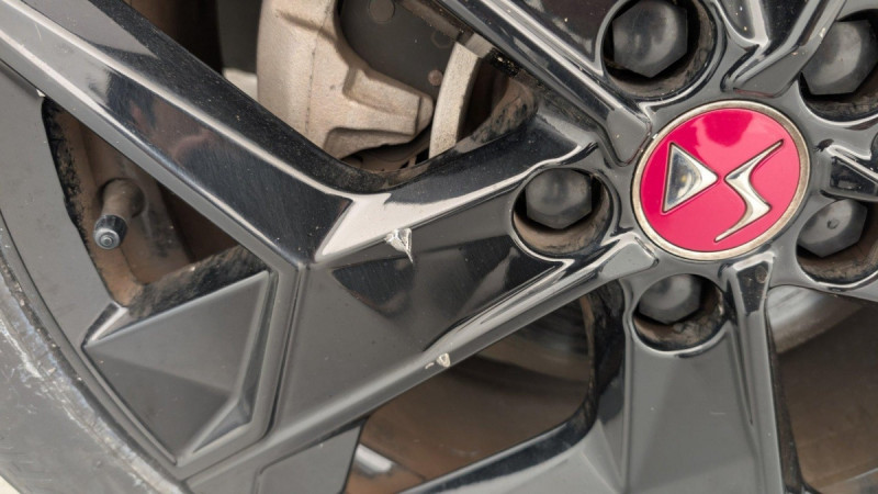 Photo 27 de l'offre de DS DS4 PureTech 130 EAT8 Performance Line+ à 22009€ chez Carlyss automobiles Vitré