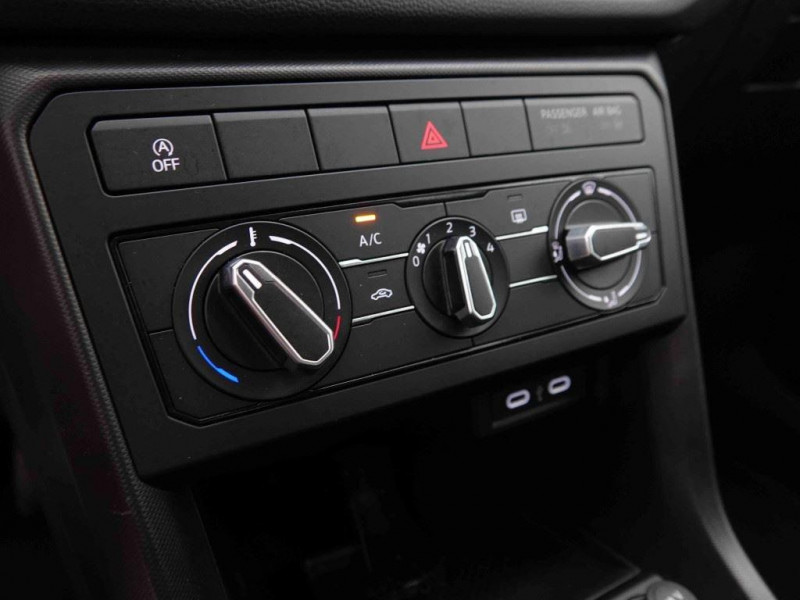 Photo 17 de l'offre de VOLKSWAGEN T-cross 1.0 TSi Life à 22267€ chez Carlyss automobiles Vitré