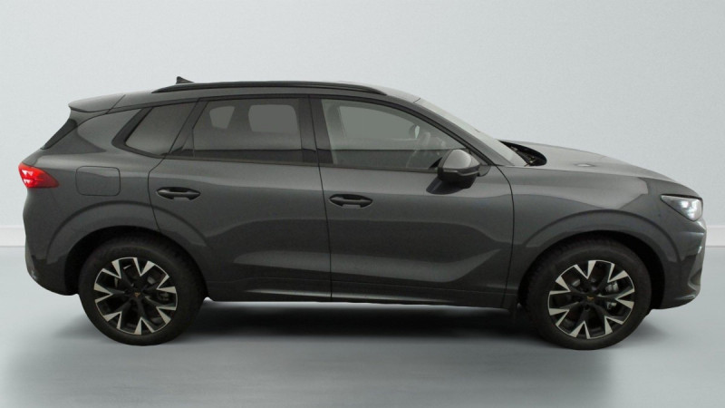 Photo 8 de l'offre de Cupra Terramar 1.5 eHybrid 204 ch DSG6 V à 40998€ chez Carlyss automobiles Vitré