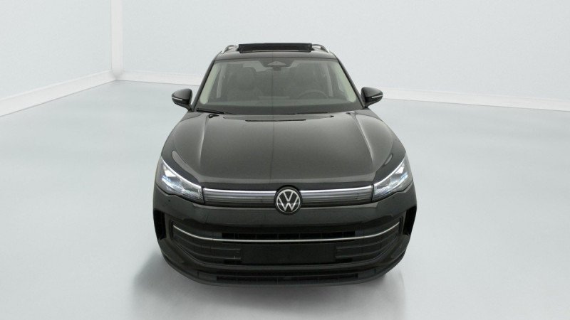 Photo 2 de l'offre de VOLKSWAGEN TIGUAN NOUVEAU 1.5 eTSI 150CV DSG7 LIFE PLUS à 37998€ chez Carlyss automobiles Vitré