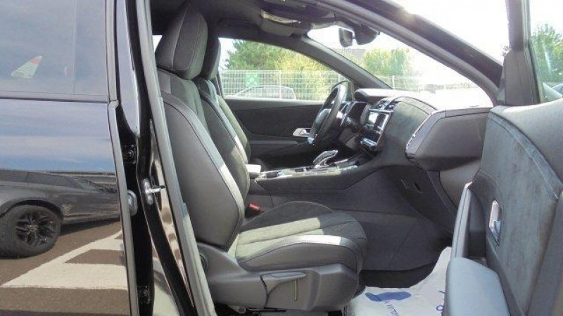 Photo 4 de l'offre de DS DS7 BlueHDi 130 EAT8 Performance Line à 34398€ chez Carlyss automobiles Vitré