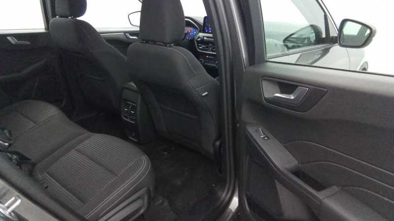 Photo 15 de l'offre de FORD KUGA Kuga 2.5 Duratec 225 ch PHEV Powershift Titanium à 25598€ chez Carlyss automobiles Vitré