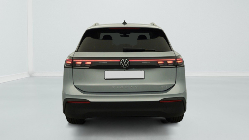 Photo 6 de l'offre de VOLKSWAGEN TIGUAN NOUVEAU 1.5 eTSI 150CV DSG7 LIFE PLUS à 37998€ chez Carlyss automobiles Vitré