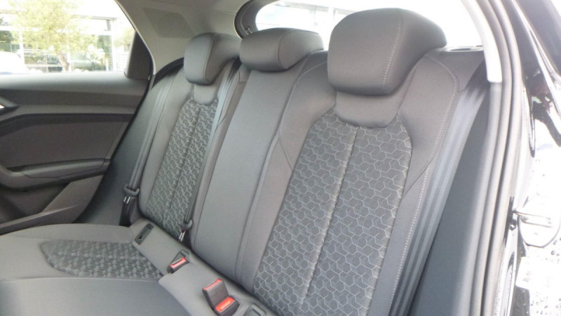 Photo 14 de l'offre de AUDI A1 Sportback A1 Sportback 25 TFSI 95 ch S tronic 7 S Line à 32398€ chez Carlyss automobiles Vitré