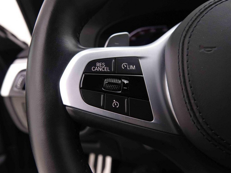 Photo 17 de l'offre de Bmw 5 520i 184 Touring Steptronic M-Pack à 43298€ chez Carlyss automobiles Vitré