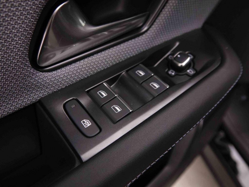 Photo 14 de l'offre de OPEL Grandland 1.2 T Hybrid 145 GS à 35898€ chez Carlyss automobiles Vitré