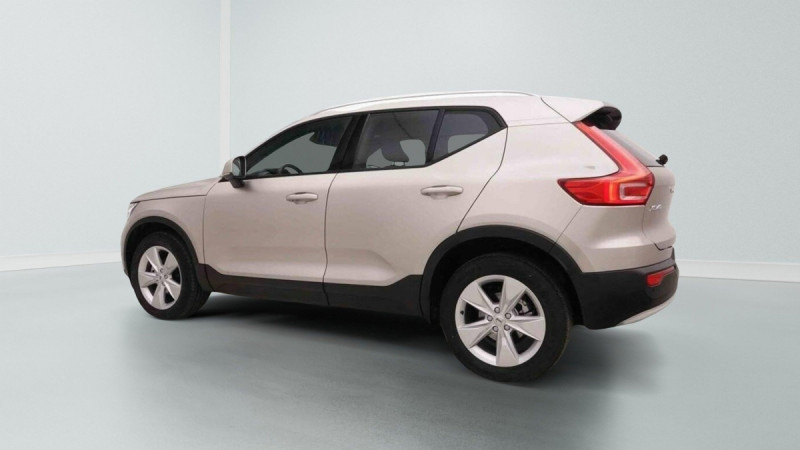 Photo 2 de l'offre de VOLVO XC40 1.5 T2 Geartronic Core à 32205€ chez Carlyss automobiles Vitré