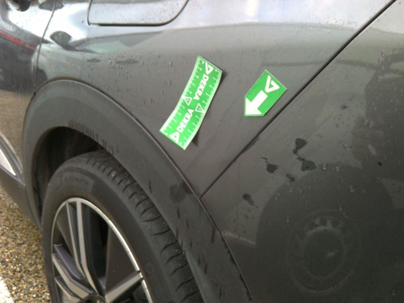 Photo 10 de l'offre de PEUGEOT 3008 Hybrid 225 e-EAT8 GT Pack à 23798€ chez Carlyss automobiles Vitré