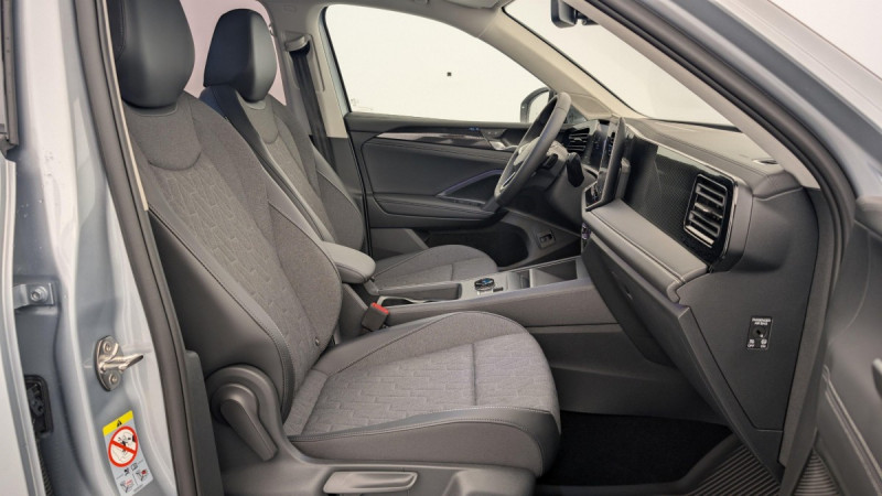 Photo 9 de l'offre de VOLKSWAGEN TIGUAN NOUVEAU 1.5 eTSI 150CV DSG7 LIFE PLUS à 37998€ chez Carlyss automobiles Vitré