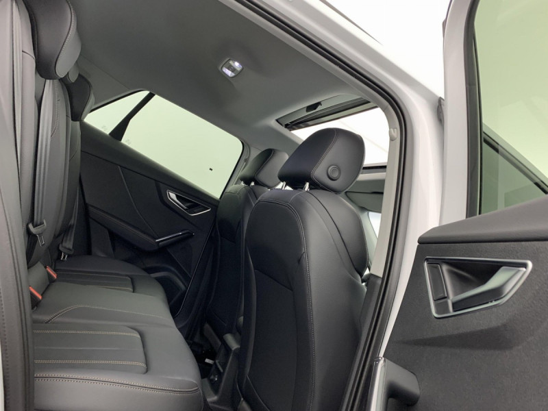 Photo 6 de l'offre de AUDI Q2 35 TFSI 150 S tronic 7 Design à 37098€ chez Carlyss automobiles Vitré