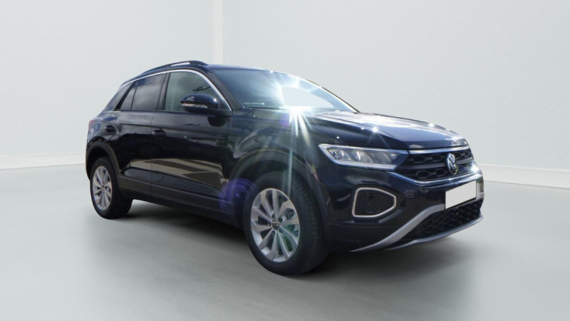 Photo 1 de l'offre de VOLKSWAGEN T-roc T-Roc 2.0 TDI 150 Start/Stop DSG7 VW Edition à 34398€ chez Carlyss automobiles Vitré
