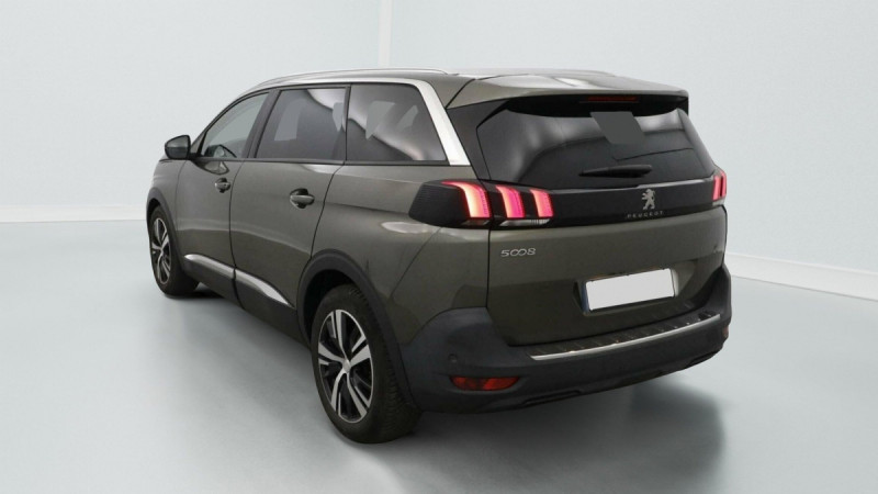 Photo 3 de l'offre de PEUGEOT 5008 PureTech 130ch S&S BVM6 Allure à 19598€ chez Carlyss automobiles Vitré