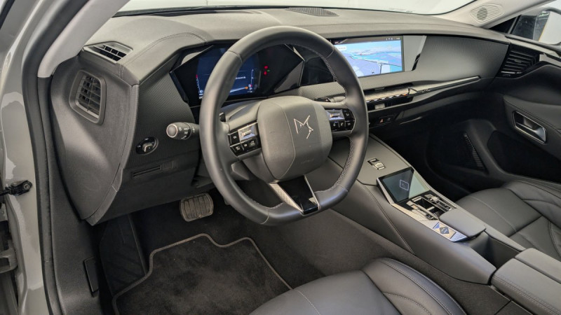 Photo 15 de l'offre de DS DS4 PureTech 130 EAT8 Rivoli à 23310€ chez Carlyss automobiles Vitré