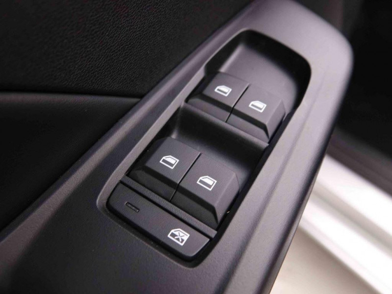 Photo 16 de l'offre de MG Motor MG3 1.5i 115 Comfort à 19121€ chez Carlyss automobiles Vitré