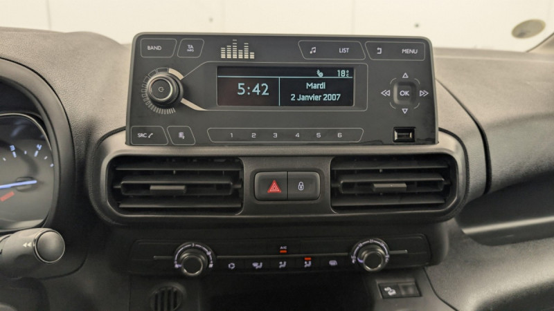 Photo 15 de l'offre de CITROEN BERLINGO VAN M 650 BLUEHDI 100 S&S BVM5 CLUB à 12777€ chez Carlyss automobiles Vitré