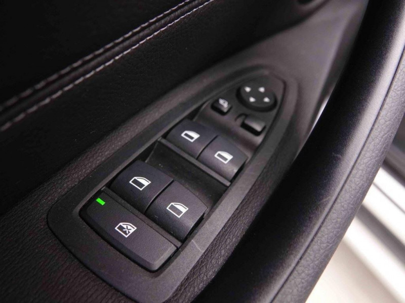 Photo 20 de l'offre de BMW X1 25e xDrive 245 PHEV X-Line à 36102€ chez Carlyss automobiles Vitré