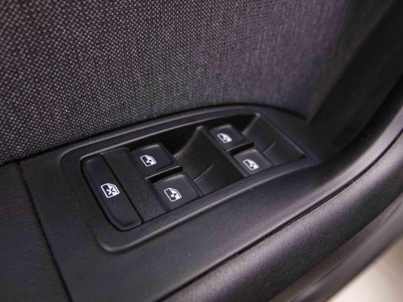 Photo 15 de l'offre de SEAT Ateca 1.5 TSi 150 ACT Style à 25198€ chez Carlyss automobiles Vitré