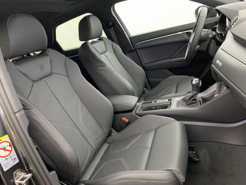 Photo 9 de l'offre de AUDI Q3 Sportback 35 TDI 150 ch S tronic 7 S line à 48598€ chez Carlyss automobiles Vitré
