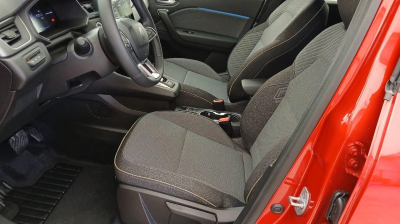 Photo 7 de l'offre de RENAULT CAPTUR Captur E-Tech full hybrid 160 ch Techno à 28998€ chez Carlyss automobiles Vitré