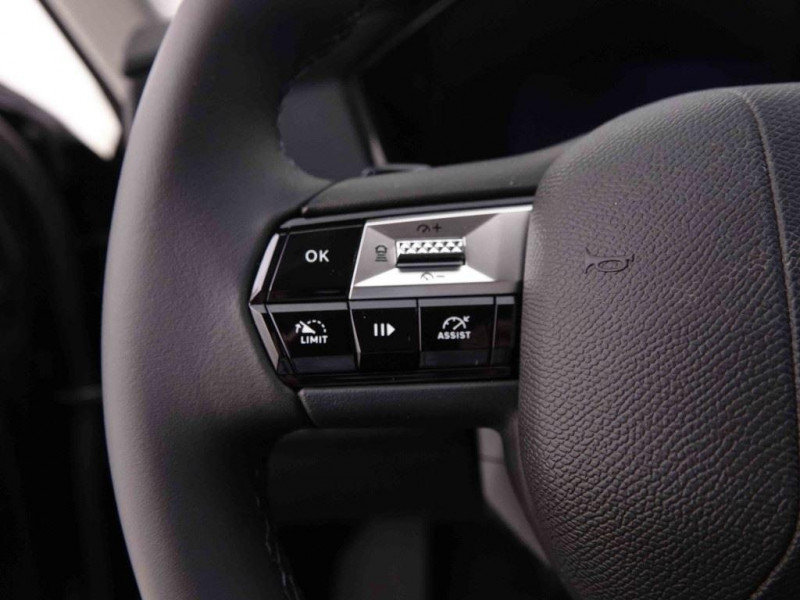 Photo 19 de l'offre de DS DS4 Hybride 136 e-DCT6 Pallas à 30598€ chez Carlyss automobiles Vitré