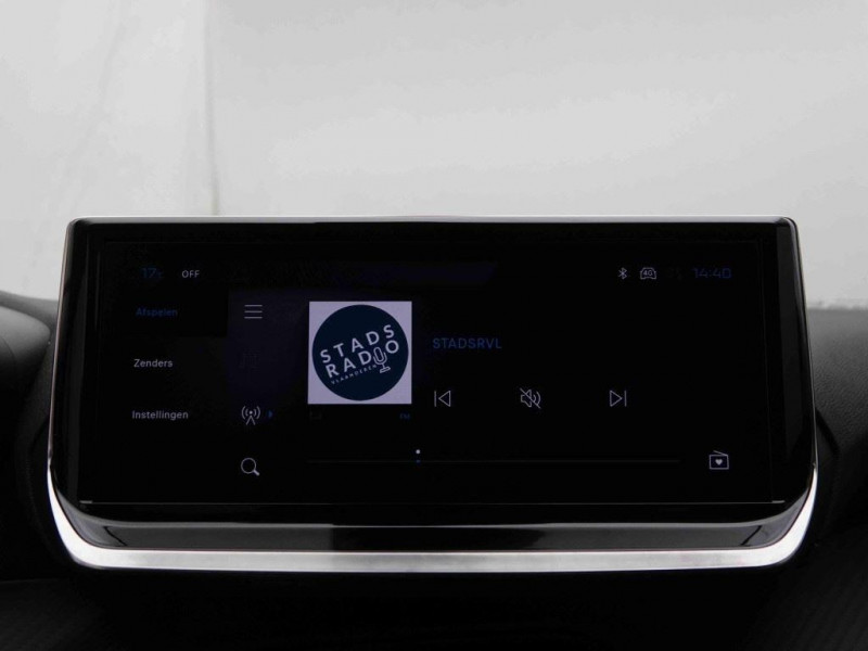 Photo 6 de l'offre de PEUGEOT 208 208 1.2 PURETECH 100CH ALLURE à 19298€ chez Carlyss automobiles Vitré